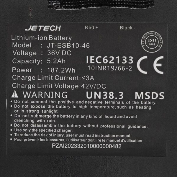Étiquette de la batterie : 36 V, 5,2 Ah, 187,2 Wh, charge limitée à 3 A sous 42 V Étiquette de la batterie : 36 V, 5,2 Ah, 187,2 Wh, charge limitée à 3 A sous 42 V