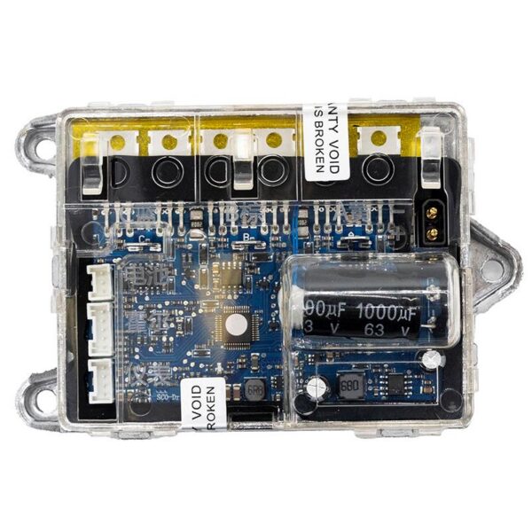 Contrôleur Xiaomi M365 vu de dessus, condensateur 1000 µF 63 V et trois connecteurs de signal Contrôleur Xiaomi M365 vu de dessus, condensateur 1000 µF 63 V et trois connecteurs de signal