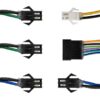Détail des six prises du convertisseur DC Kukirin G2 Pro 2024 : quatre SM à deux broches, une JST blanche et un connecteur multibroche Détail des six prises du convertisseur DC Kukirin G2 Pro 2024 : quatre SM à deux broches, une JST blanche et un connecteur multibroche