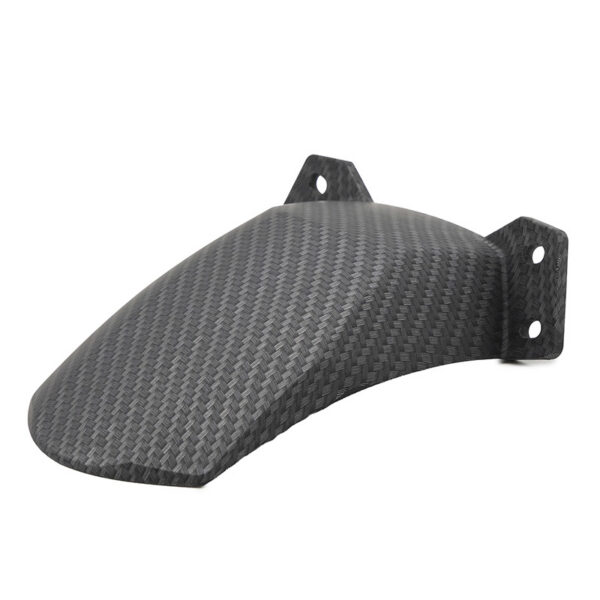Garde-boue avant Ecoxtrem M41 Tank de trois quarts : aspect carbone et équerre de fixation à trois perçages Garde-boue avant Ecoxtrem M41 Tank de trois quarts : aspect carbone et équerre de fixation à trois perçages