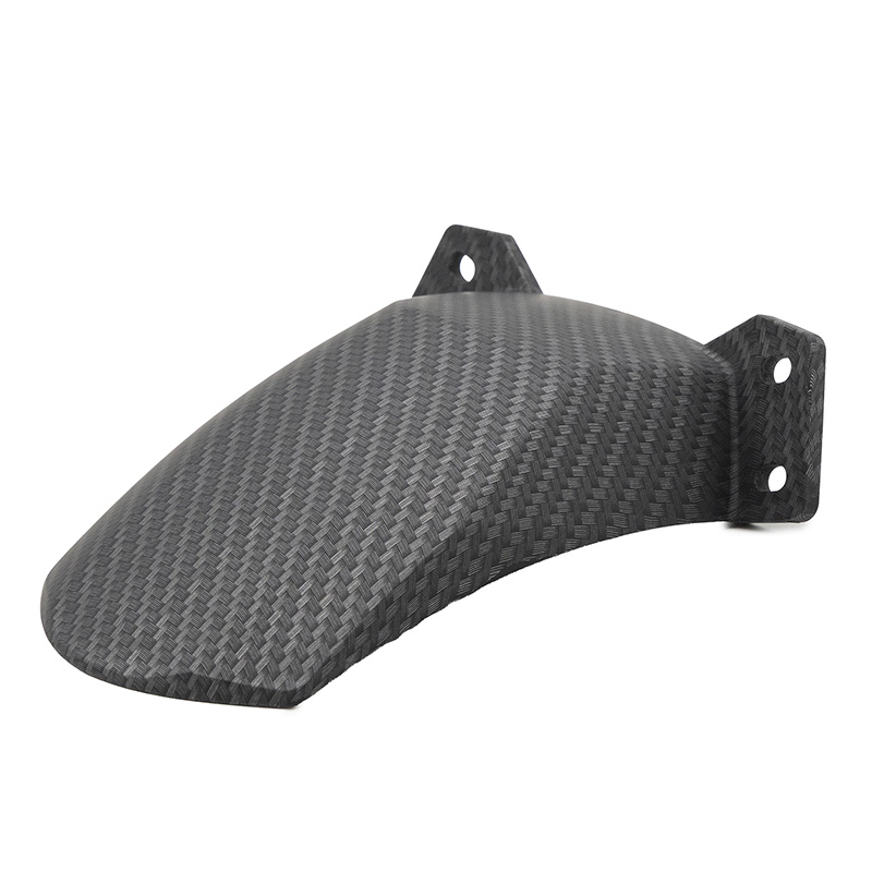 Garde-boue avant Ecoxtrem M41 Tank de trois quarts : aspect carbone et équerre de fixation à trois perçages