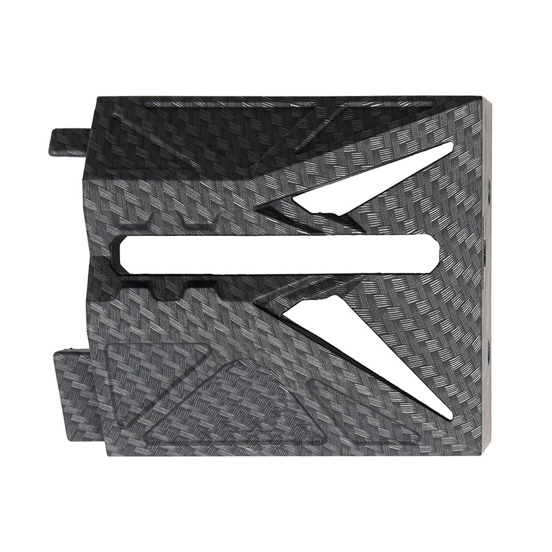 Garniture arrière gauche Ecoxtrem M41 Tank de face : motif ajouré sans aucun perçage rond