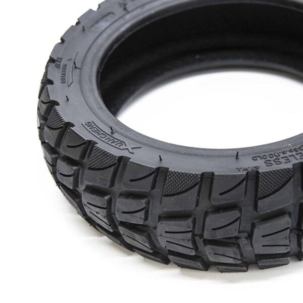 Pneu tubeless 10 × 2,75-6,5 tout-terrain — vue 2 : le plus grand du format, 249 mm