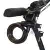 Antivol câble spiralé 105 cm enroulé sur la potence d'une trottinette