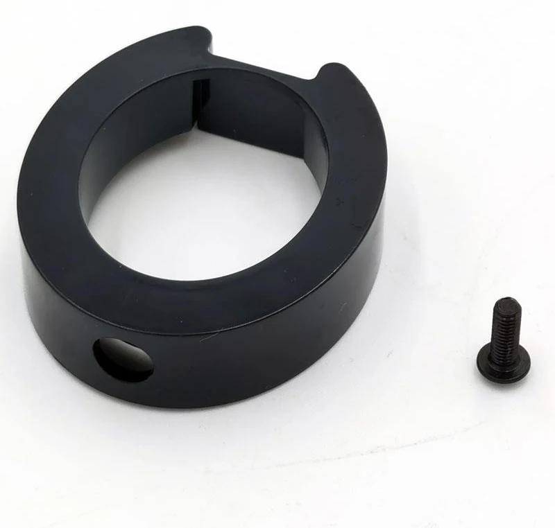 Bague de rétention du levier de pliage, anneau noir épais vu de dessus