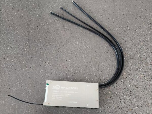 BMS Dualtron Thunder 2 — carte 20S 72 V et ses câbles de puissance