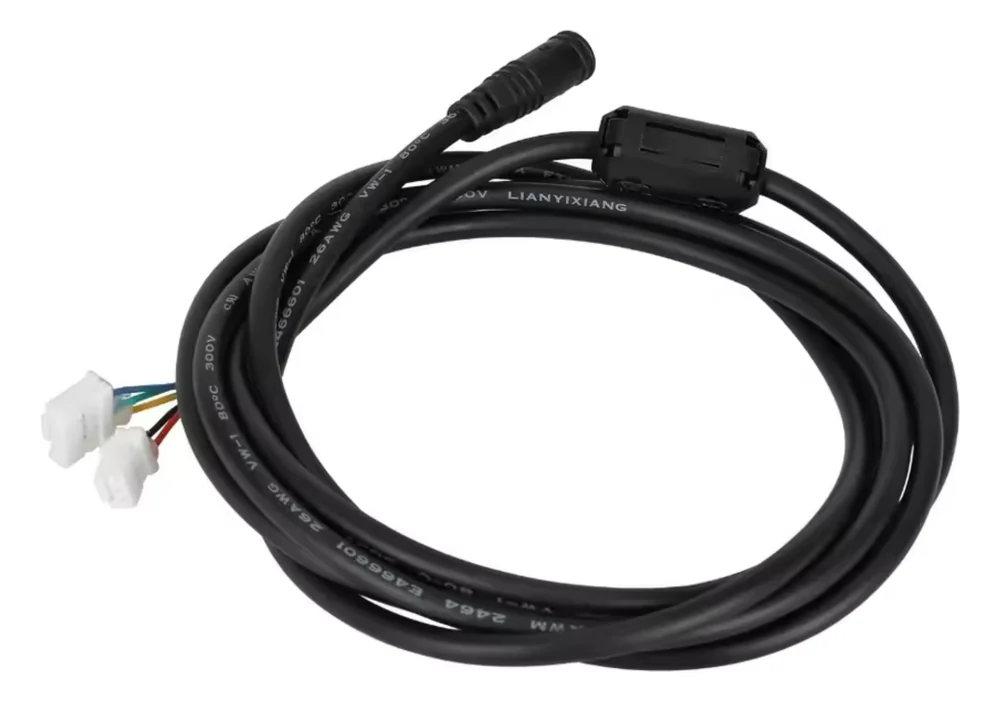 Ferrite montée sur le câble près du connecteur étanche
