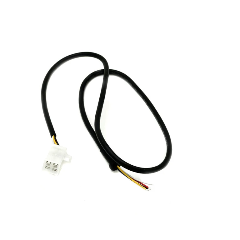 Câble d’alimentation avec fiche blanche et conducteurs rouge, jaune et noir, destiné à registre ou connecteur, outil d’équipement pour trottinette électrique 2026.