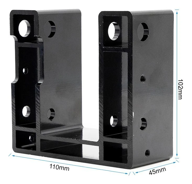 Plan coté de la chape de pliage : 110 mm de long, 102 mm de haut, 45 mm de large