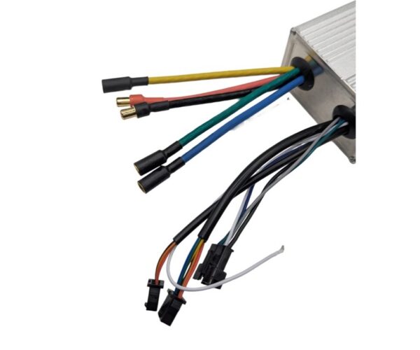 Contrôleur B Dualtron Thunder 2 — détail des cosses de phase et des connecteurs