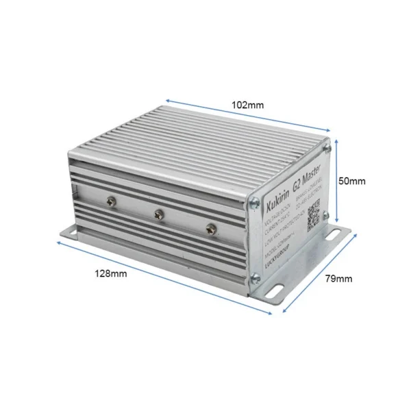 Boîtier aluminium coté 128 × 79 × 50 mm avec l'étiquette d'usine indiquant 52 V, 25 A et la version A Boîtier aluminium coté 128 × 79 × 50 mm avec l'étiquette d'usine indiquant 52 V, 25 A et la version A