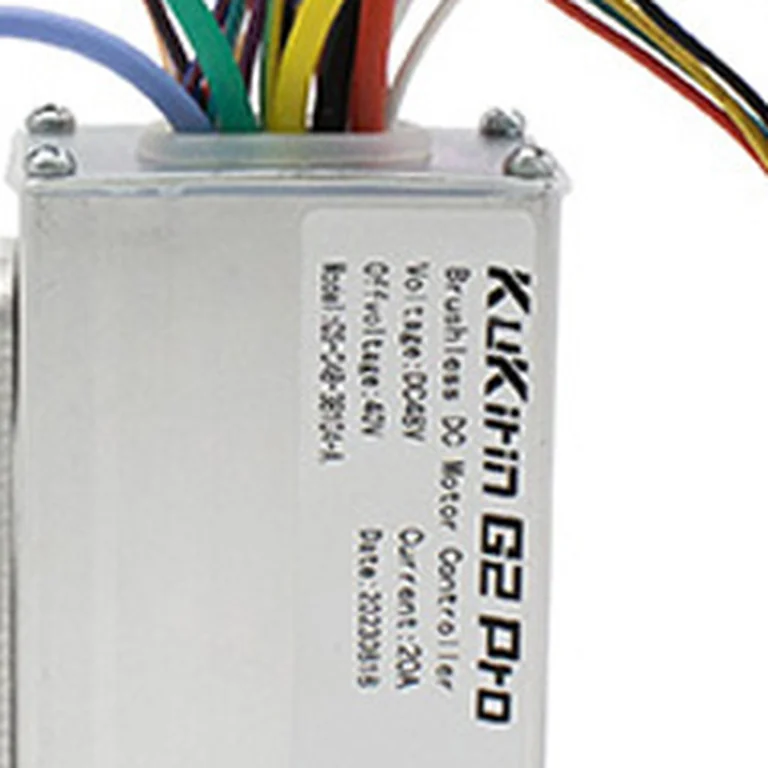 Étiquette du contrôleur Kukirin G2 Pro : moteur brushless, 48 V continu, 20 A
