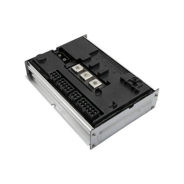 Carte contrôleur Ninebot ZT3 Pro de trois quarts, connecteurs de signal alignés