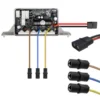 Contrôleur NIU KQi3 Pro et KQi3 Max ouvert : carte de puissance et faisceaux de sortie Contrôleur NIU KQi3 Pro et KQi3 Max ouvert : carte de puissance et faisceaux de sortie