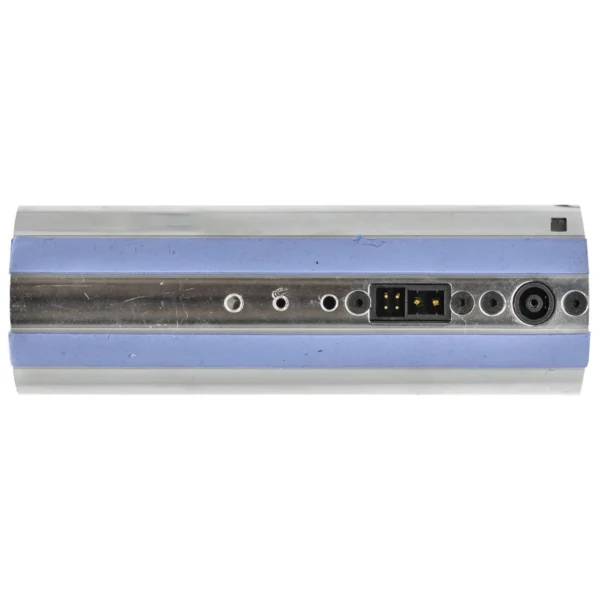 Tube aluminium du contrôleur Ninebot E22, vu de face Tube aluminium du contrôleur Ninebot E22, vu de face