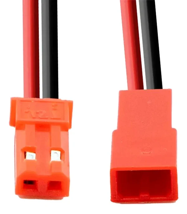 Gros plan sur le corps rouge d'un connecteur JST-RCY