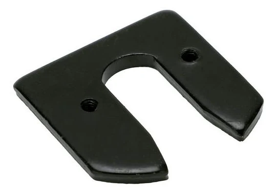 Coupleur de roue arrière vu de trois quarts, filets visibles dans les deux trous Coupleur de roue arrière vu de trois quarts, filets visibles dans les deux trous