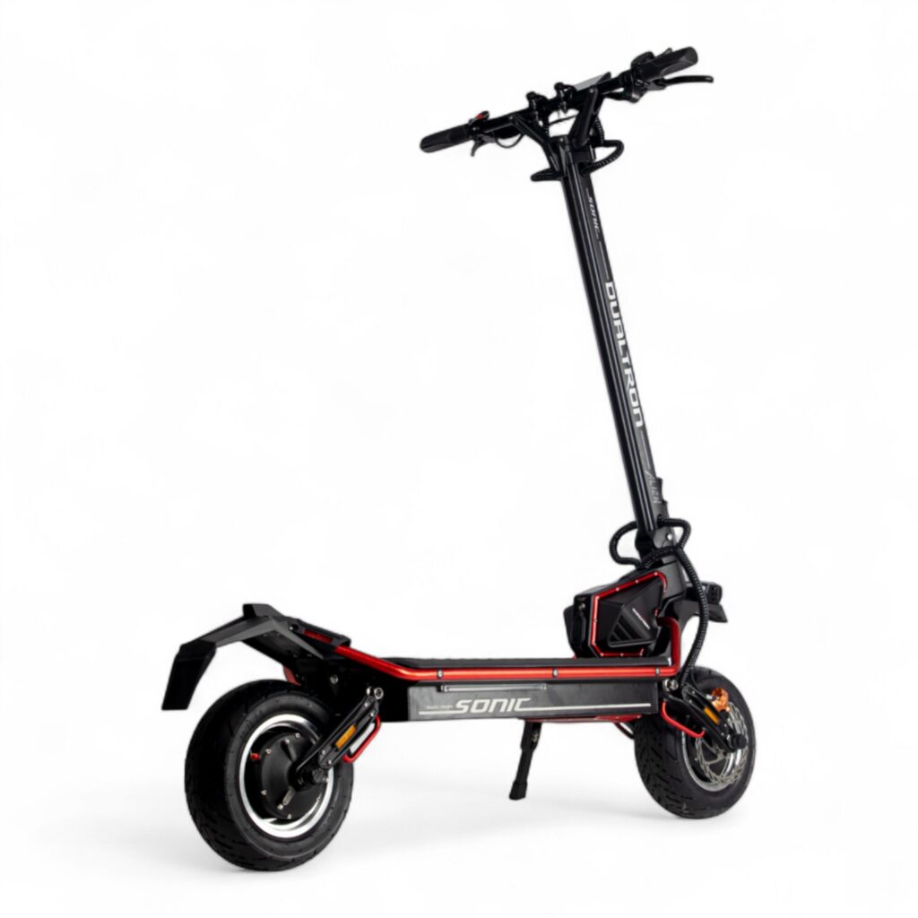 Dualtron Alien vue trois quarts arrière : bras oscillants, cartouches de suspension et garde-boue