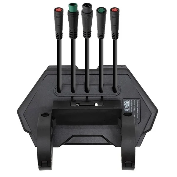 Écran Kukirin G2 Master et ses cinq connecteurs étanches