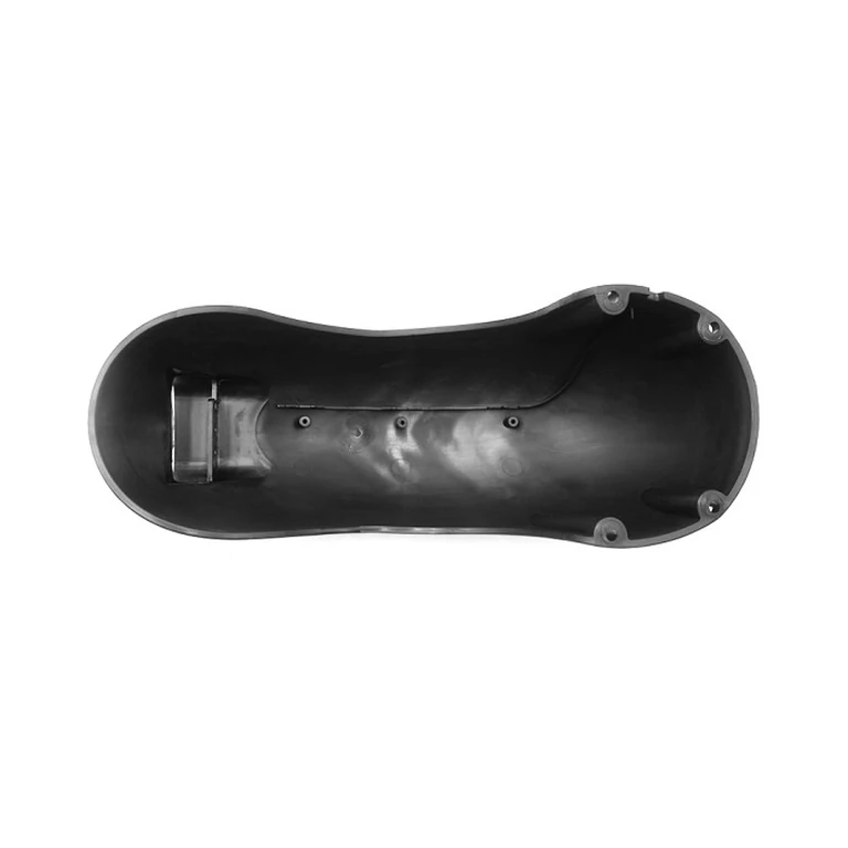 Intérieur du garde-boue arrière UrbanGlide E-Cross, six inserts de fixation et conduit avant