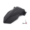 Garde-boue avant Kukirin G3 Pro vu de trois quarts, pattes de fixation percées