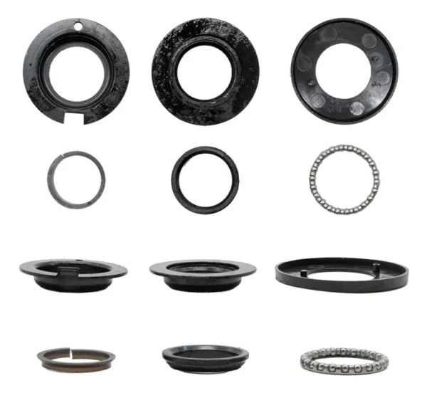 Les six pièces du kit de roulement Mi4 Pro Gen 2, vues de dessus et en perspective Les six pièces du kit de roulement Mi4 Pro Gen 2, vues de dessus et en perspective