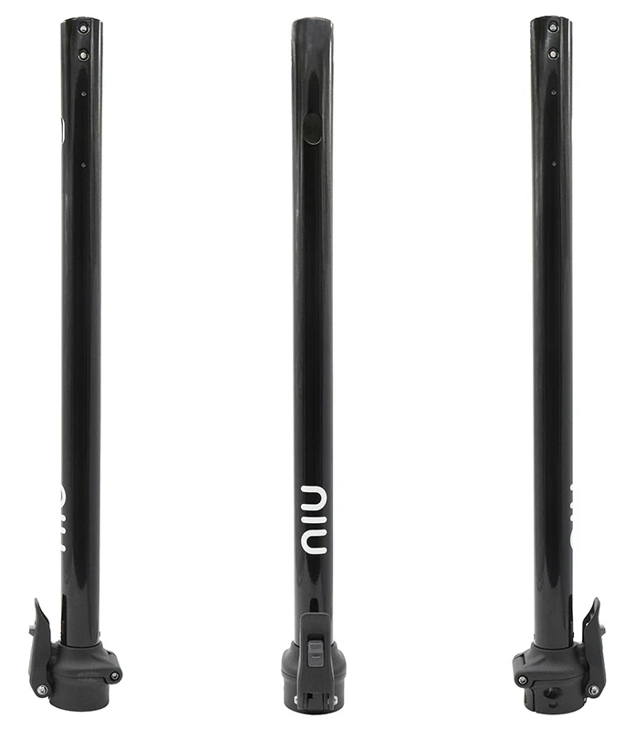 Mât de direction NIU KQi 300P noir brillant vu de face et de profil, logo blanc sur le bas du tube
