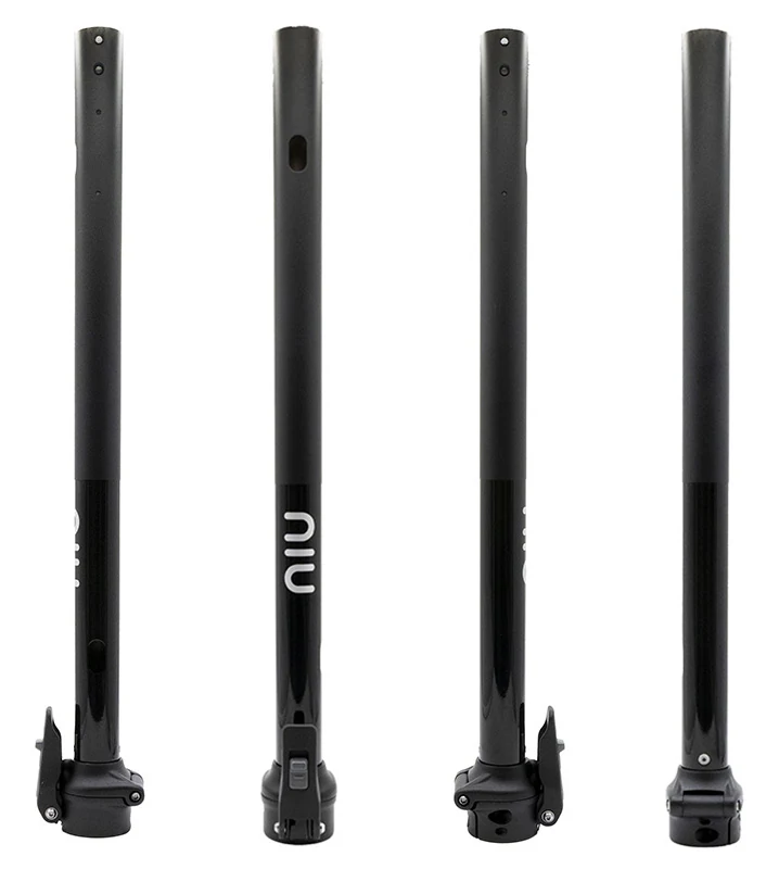 Mât de direction NIU KQi3 Max vu sous quatre angles, tube droit noir et charnière de pliage