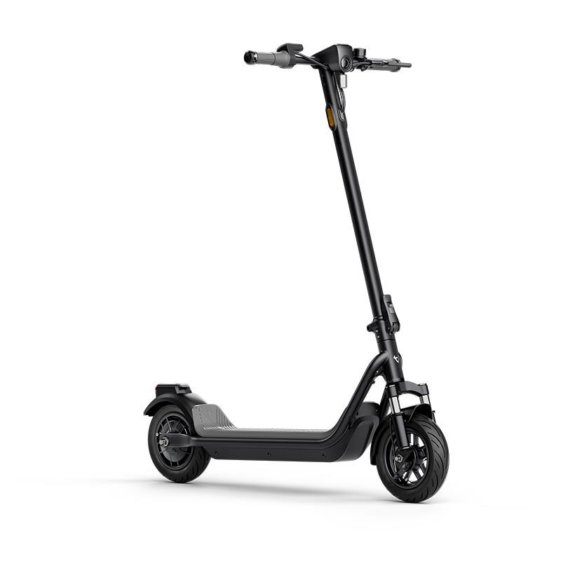 NIU KQi 100P — vue de trois quarts arrière, roue motrice