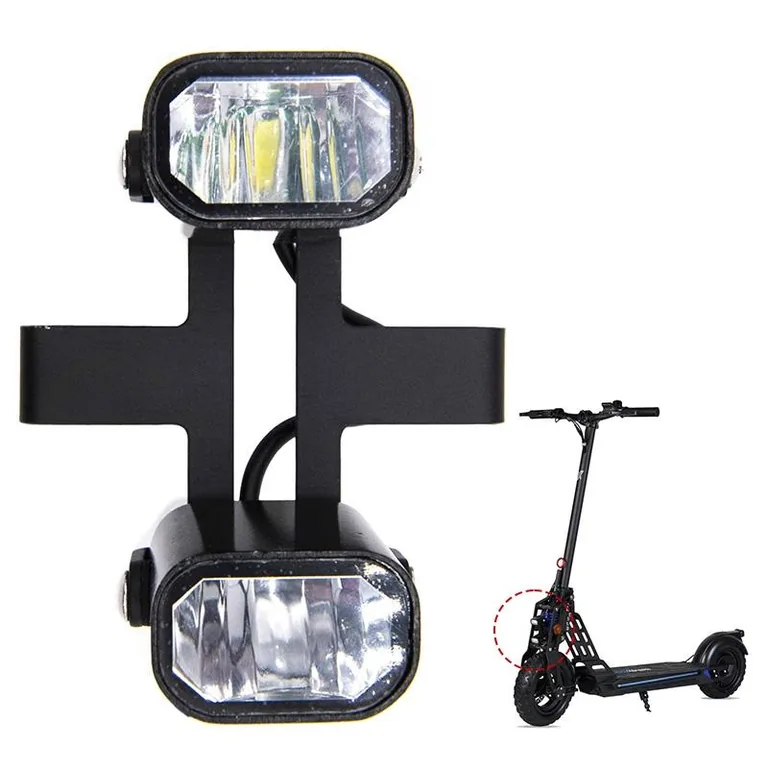 Optiques du phare avant Ecoxtrem Bison allumées, vues de face