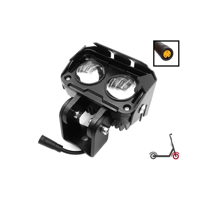 Phares à LED pour trottinette électrique avec faisceau câblé et support métallique, illustration des protections obligatoires en trottinette électrique.