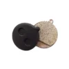 Paire de plaquettes de frein semi-métalliques 21,2 mm, dos noir à deux bossages et garniture beige Paire de plaquettes de frein semi-métalliques 21,2 mm, dos noir à deux bossages et garniture beige