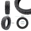 Pneu tubeless 12 × 3 coté : 280 mm de diamètre hors tout, 85 mm de large Pneu tubeless 12 × 3 coté : 280 mm de diamètre hors tout, 85 mm de large