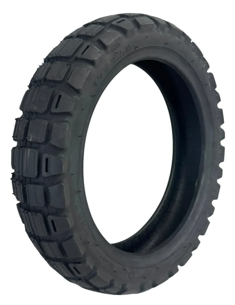 Pneu tubeless 12 x 2,5 à crampons pour trottinette électrique