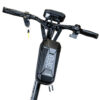 Sacoche de potence 2 L installée sous le guidon d'une trottinette