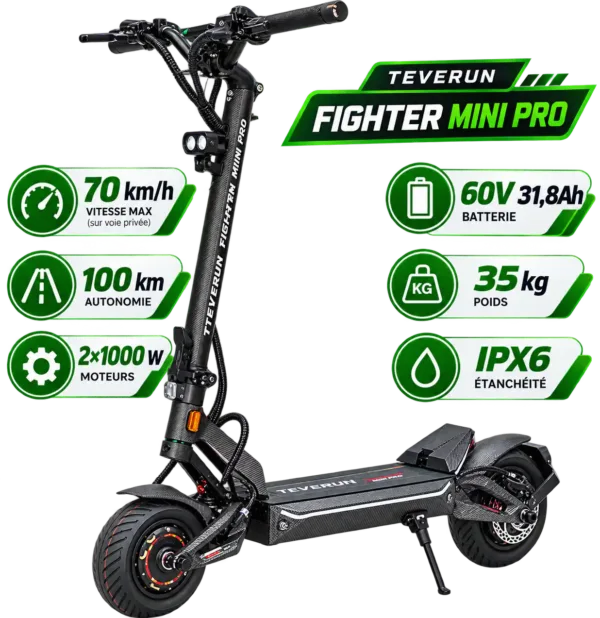 Trottinette électrique Teverun Fighter Mini Pro noire à l’aspect carbone, vue de trois quarts