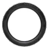 Flanc du pneu tubeless 70/60-7,5 avec ses marquages en relief : dimension, TUBELESS, RIM 2.0, 4 PLY RATING, charge maximale et flèche de rotation Flanc du pneu tubeless 70/60-7,5 avec ses marquages en relief : dimension, TUBELESS, RIM 2.0, 4 PLY RATING, charge maximale et flèche de rotation