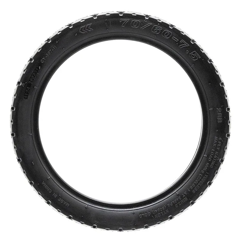 Flanc du pneu tubeless 70/60-7,5 avec ses marquages en relief : dimension, TUBELESS, RIM 2.0, 4 PLY RATING, charge maximale et flèche de rotation